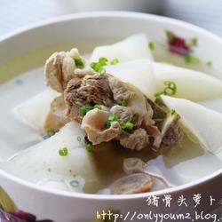 猪骨头萝卜汤的做法[图]