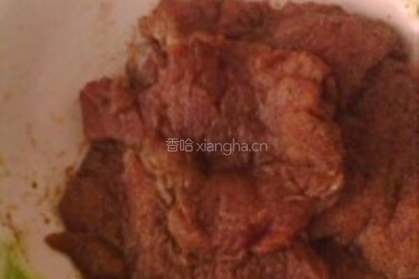 黑椒蒜茸猪排的做法图解1