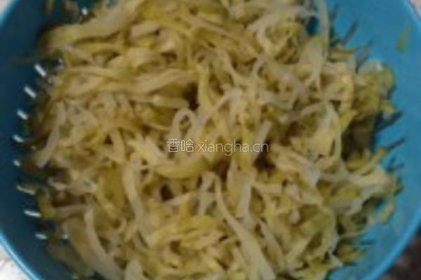 肉末榨菜丝的做法图解2