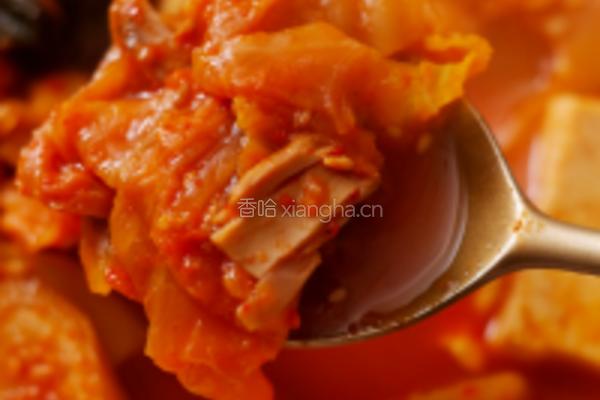 金枪鱼豆腐泡菜锅的做法图解2