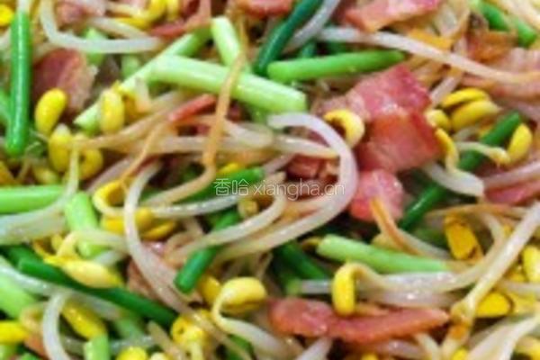 培根炒黄豆芽蒜苗的做法图解6