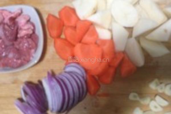土豆炖肉的做法图解3