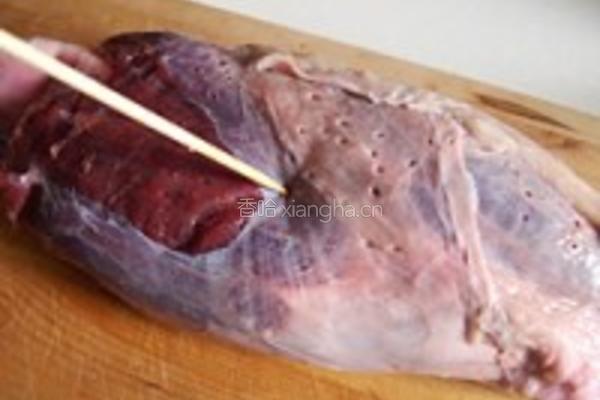 私房飘香柱候酱牛肉的做法图解1