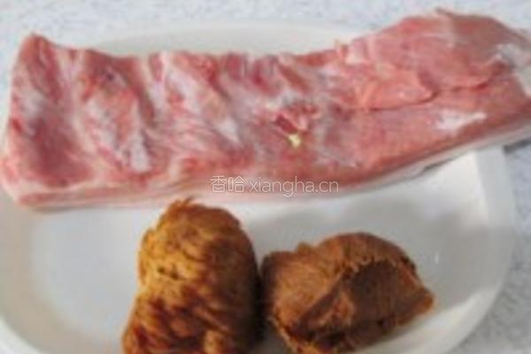 猴头菇扣肉的做法图解1