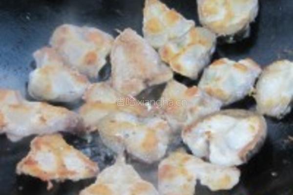蒜子鲶鱼的做法图解6