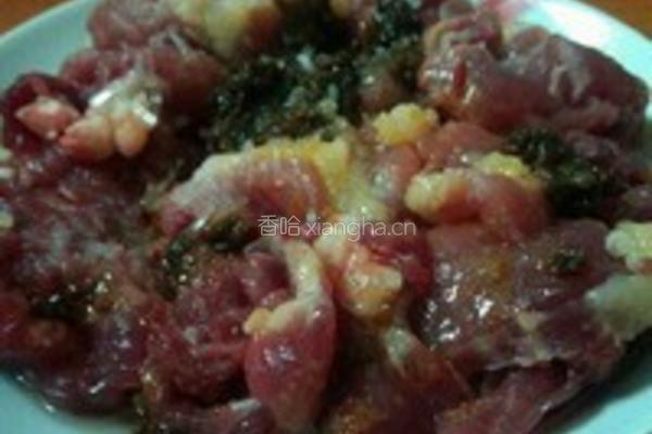 牛肉芥蓝炒果条的做法图解1