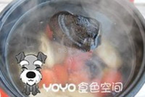 灵芝鸡翅番茄汤的做法图解3