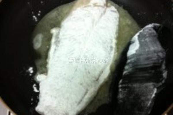 香煎龙利鱼的做法图解7