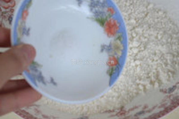 鳕鱼拌饭的做法图解3