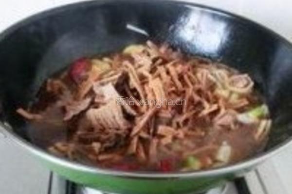 烟笋烧鸭的做法图解7