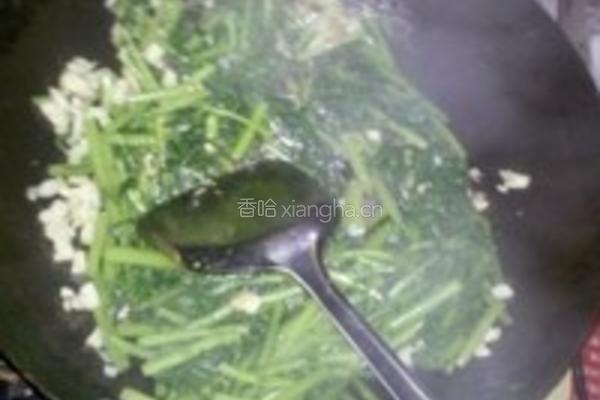 茼蒿炒肉的做法图解5