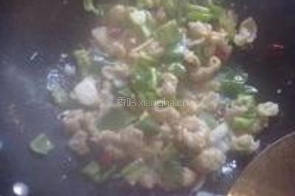 干煸肥肠的做法图解2