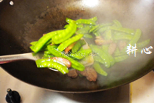 荷兰豆炒叉烧的做法图解13