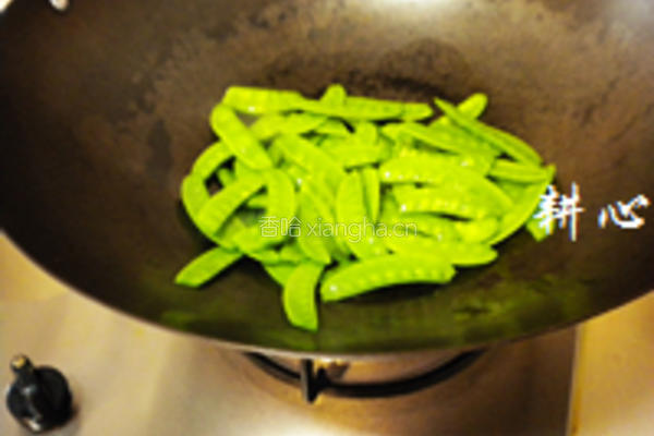 荷兰豆炒叉烧的做法图解5