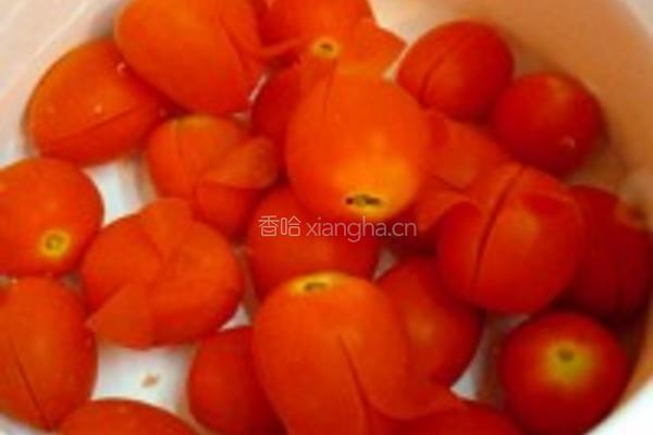 圣女果沙拉的做法图解6