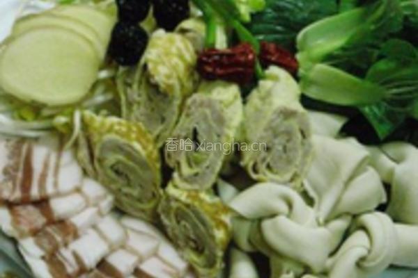 有鱼有肉一锅端的做法图解2