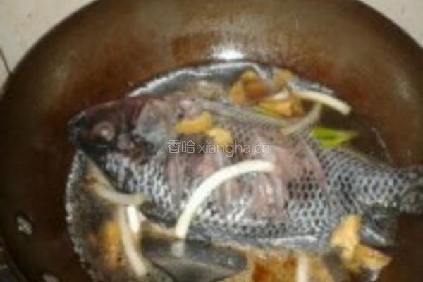 糖醋罗非鱼的做法图解3