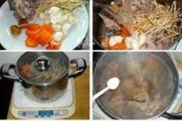 胡萝卜猪骨汤的做法图解1