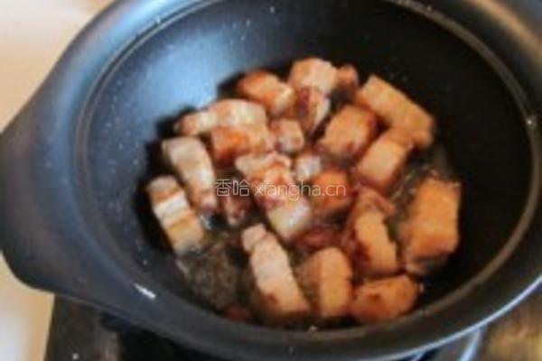 口蘑鹌鹑蛋烧肉的做法图解6