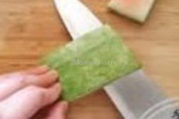爆炒西瓜皮的做法图解2