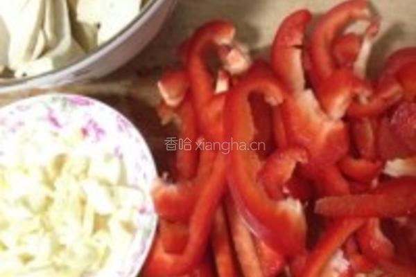 红椒炒方干的做法图解2