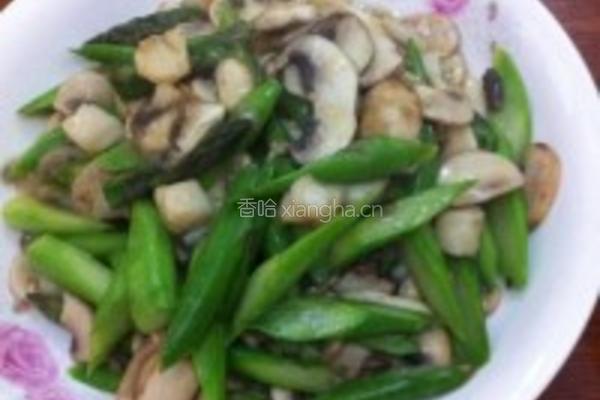 芦笋口蘑炒鲜贝的做法图解1