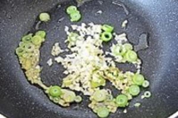糖醋肉段的做法图解5