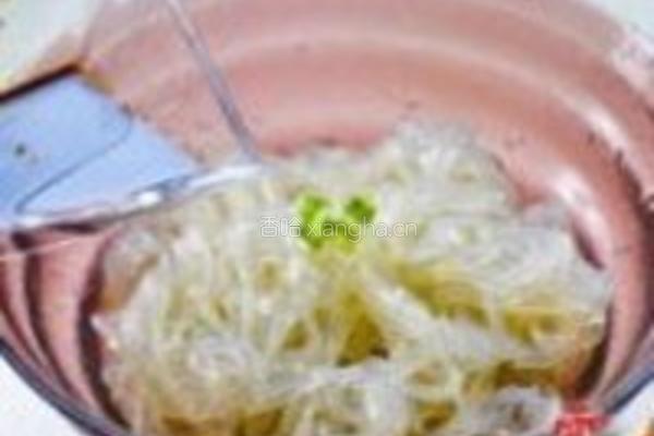 黄豆芽凉拌菜的做法图解4
