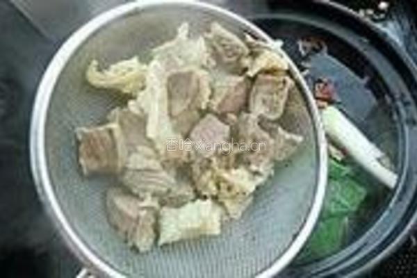 白萝卜煲牛肉的做法图解5
