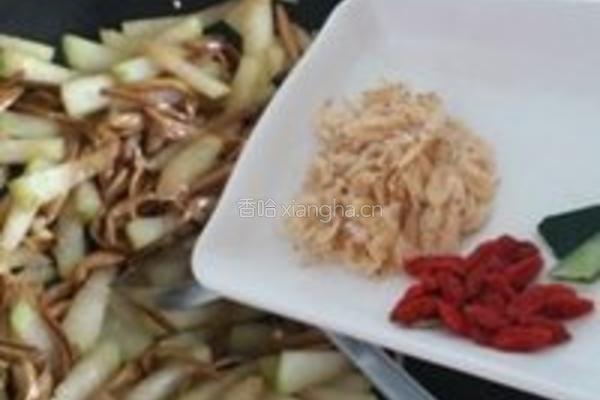 黄花菜炒冬瓜的做法图解11