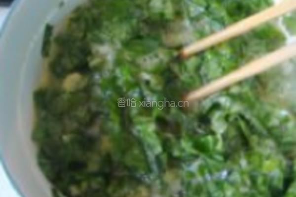 芹菜叶子炒鸡蛋的做法图解3