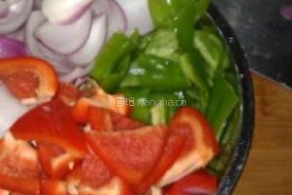 私房菜黑胡椒炒肉的做法图解1