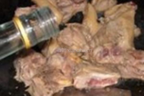 腐竹焖鸭腿的做法图解3