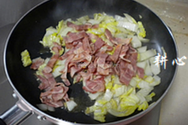 大白菜炒培根的做法图解11