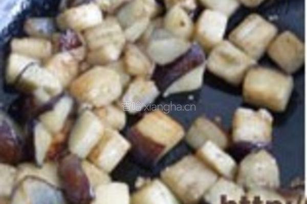 豆豉鲮鱼烧茄子的做法图解3