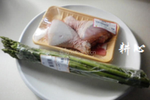 芦笋肉丝的做法图解1