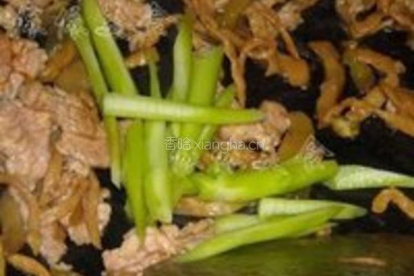 芥蓝头榨菜肉丝的做法图解4