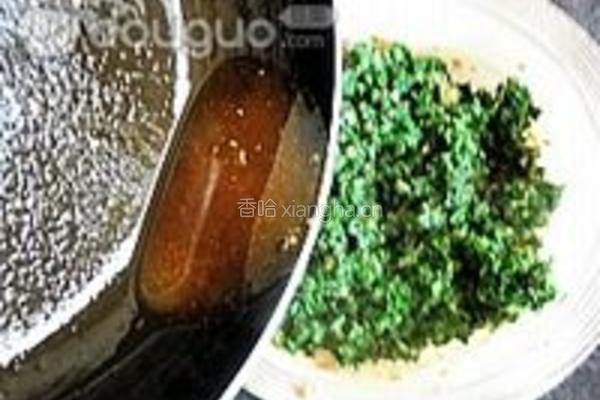荠菜猪肉锅贴的做法图解6