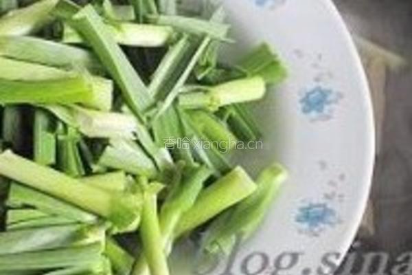 青蒜蛋皮炒香干的做法图解8