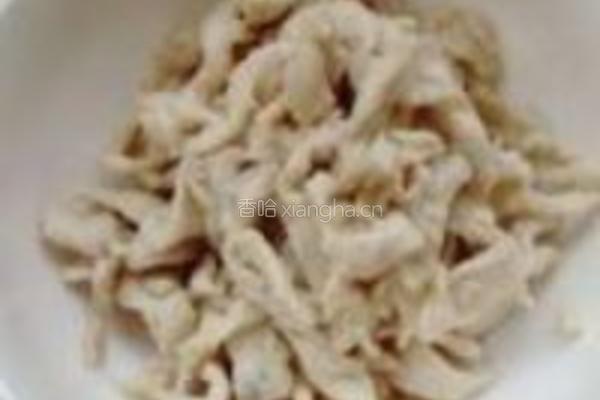 黄花菜炒鸡肉丝的做法图解7