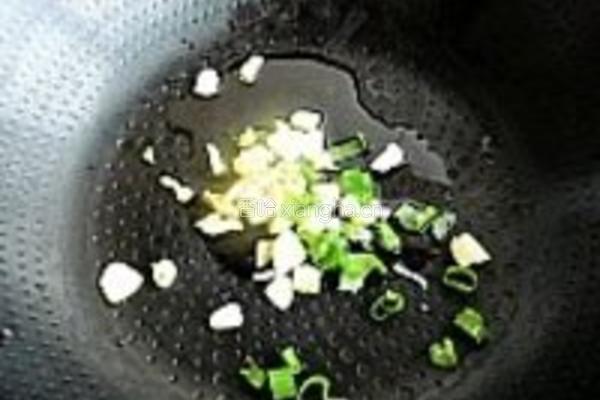 虾皮炒青菜心的做法图解3
