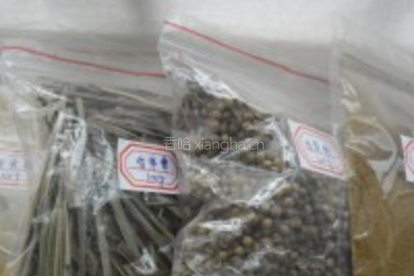 自制咖喱粉的做法图解1