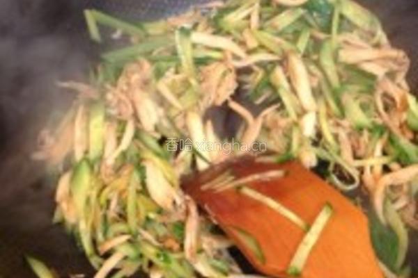 酱香鸡腿菇的做法图解4