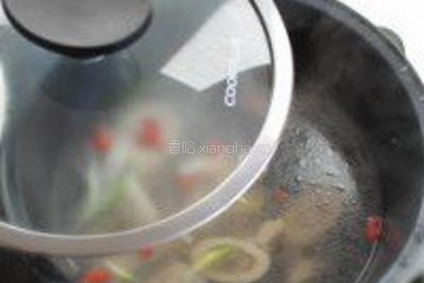 菌菇牛髓汤的做法图解2