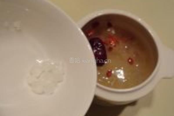 红枣莲子燕窝汤的做法图解12