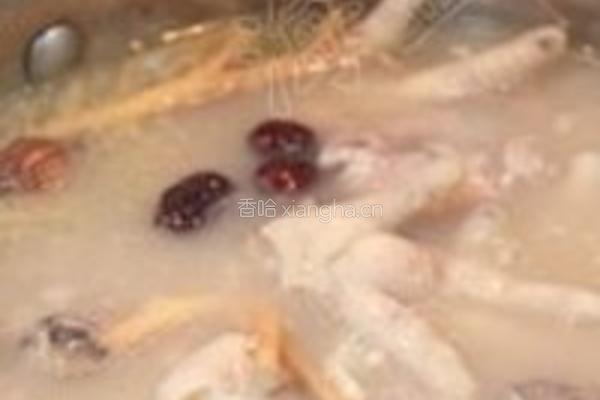 龙骨凤爪养生汤的做法图解12