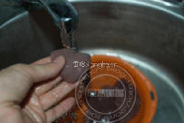 荷兰豆爆腰条的做法图解1