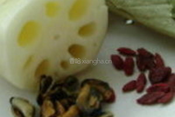 荷叶莲藕扇骨汤的做法图解1