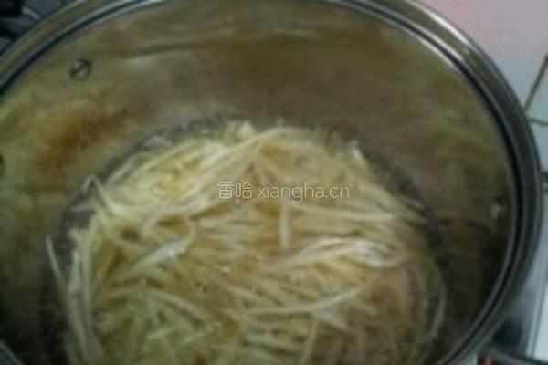 干煸芋头牛肉丝的做法图解4