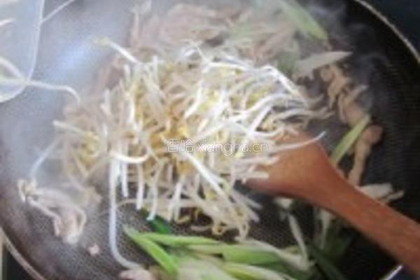 韭黄肉丝炒面的做法图解5